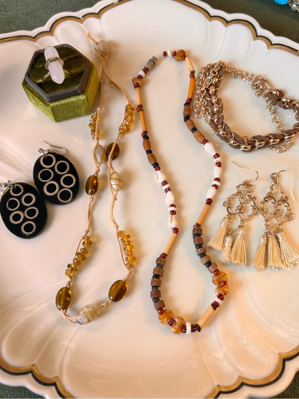 💝 2/20$ Bundle of 6 Boho Natural Jewelry Pieces, necklaces, earrings, ring